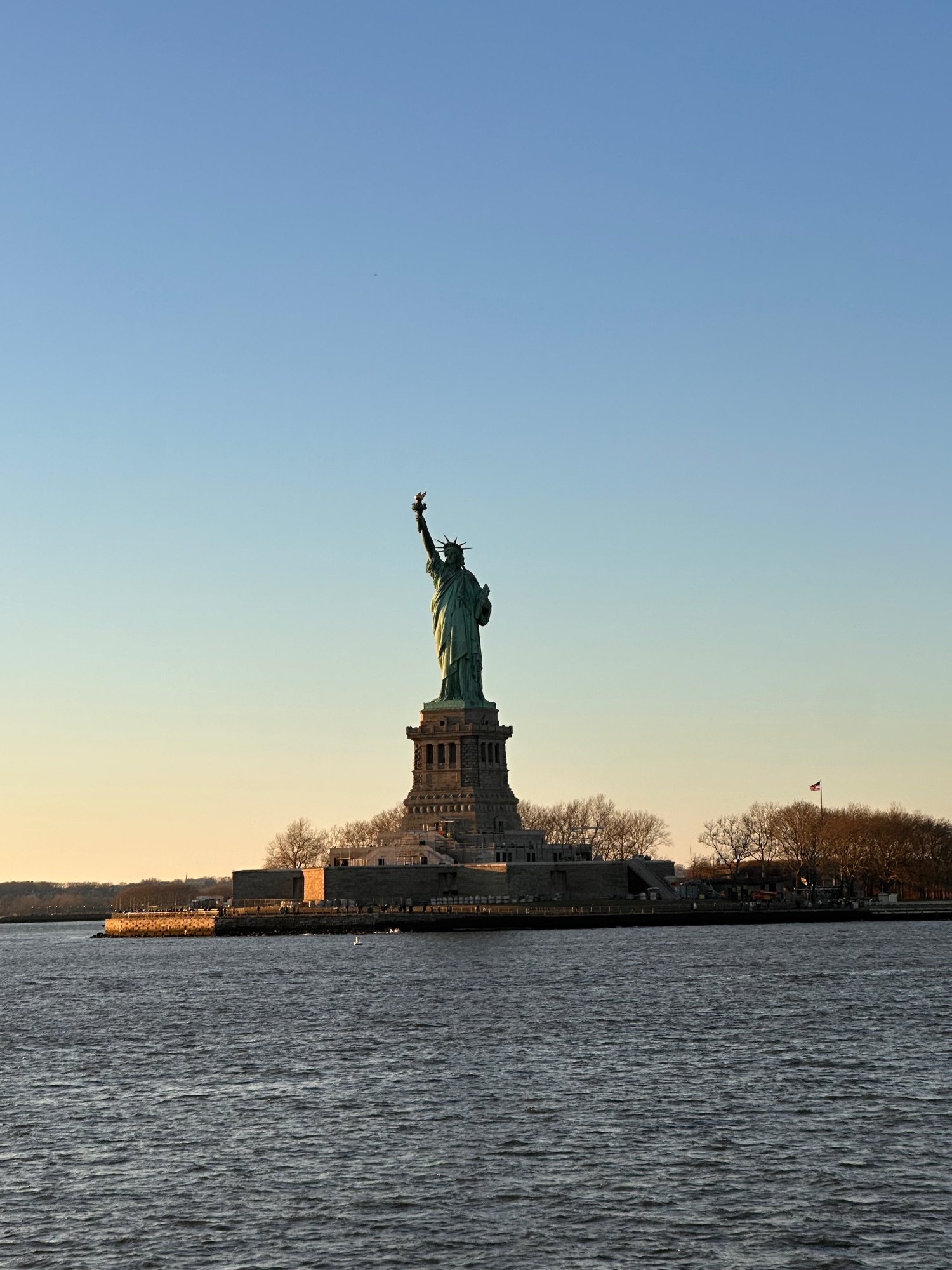 Lori Richardson Went to New York City at Christmas — And What She Found Changed Everything About How She'll Send Clients There